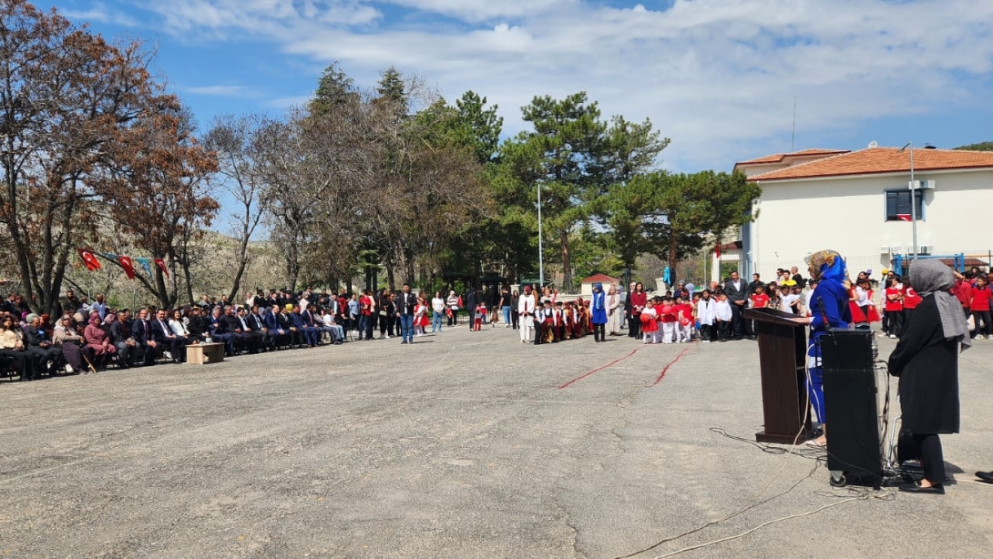 23 Nisan Ulusal Egemenlik ve Çocuk Bayramı İlçemizde Coşkuyla Kutlandı.