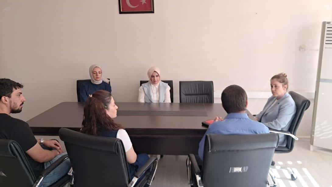 Ağın Kaymakamı Sayın Tuğçe YILMAZ, Ağın İlçe Milli Eğitim Müdürlüğünü ziyaret etti.